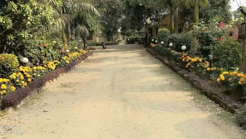 هتل Gorkha Hamlet Resort