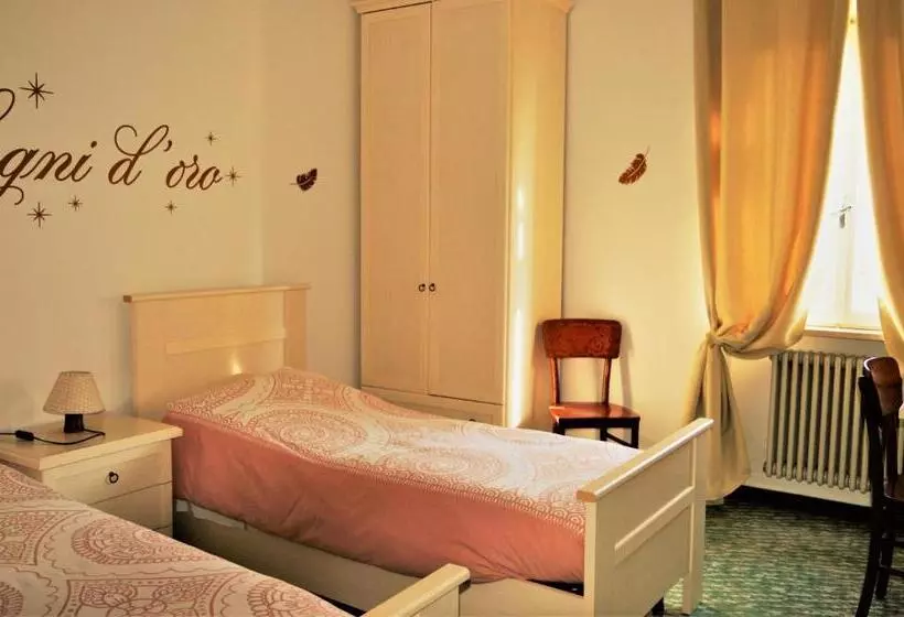 ホテル Miramonti B&b Cucina&pizza