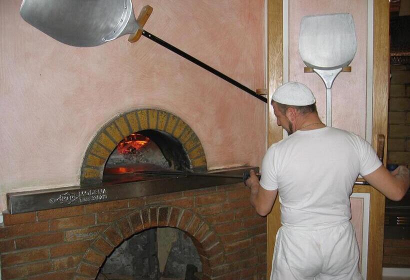 בית מלון כפרי Miramonti B&b Cucina&pizza