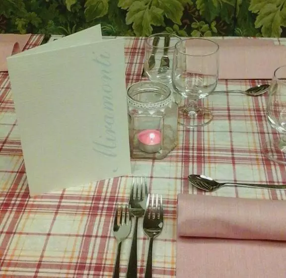 ホテル Miramonti B&b Cucina&pizza