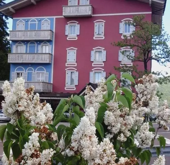 ホテル Miramonti B&b Cucina&pizza