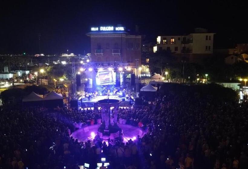 ホテル Villa Fulgida