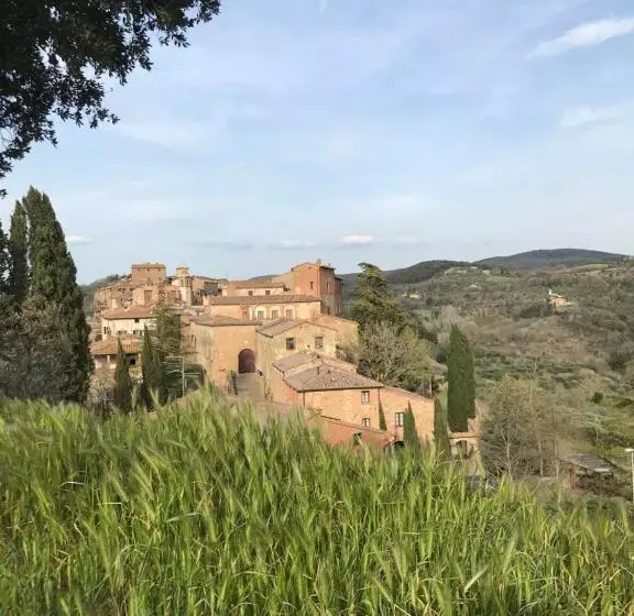 リゾートホテル Borgo La Grancia