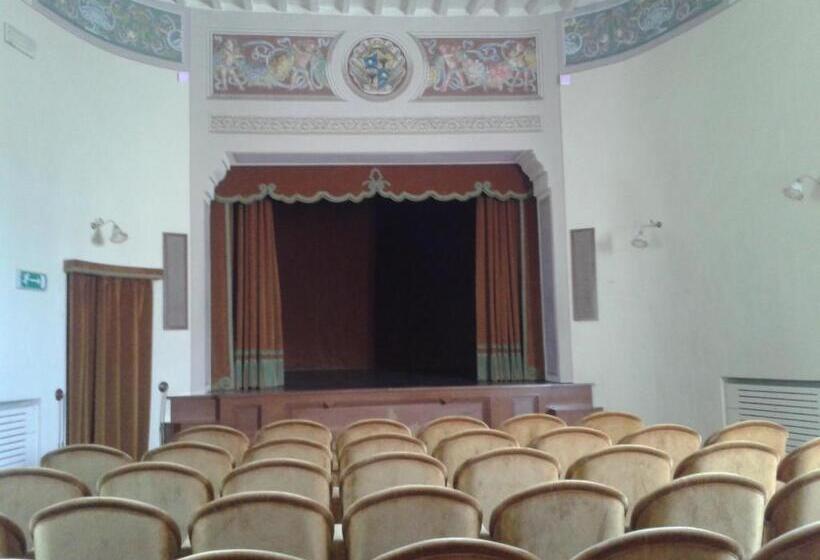 אתר נופש Borgo La Grancia