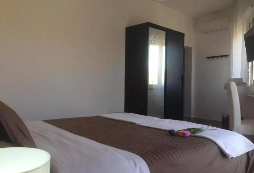 تختخواب و صبحانه A Due Passi Dal Centro