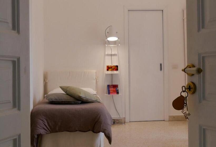 住宿加早餐  Bianko Ecochic & L Angolo Di Levante