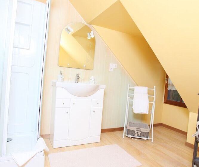 צימר Hébergements Insolites Domaine Arvor Spa