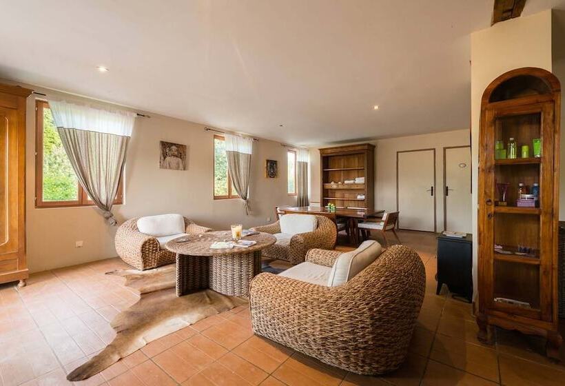 צימר Hébergements Insolites Domaine Arvor Spa