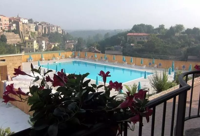 ベッドアンドブレックファースト Le Rocce