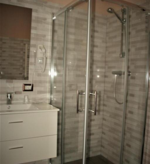 مبيت وإفطار Monserrat