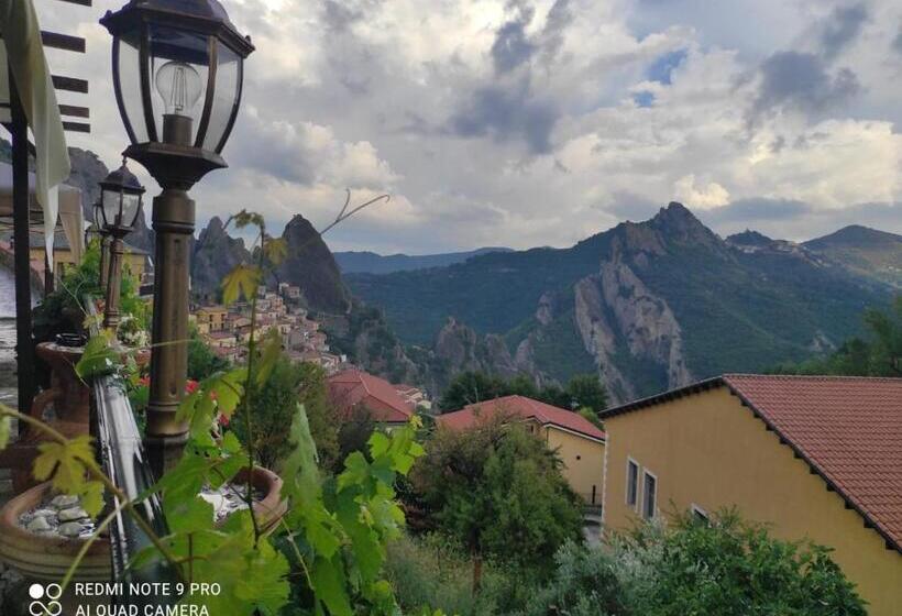 مبيت وإفطار Monserrat