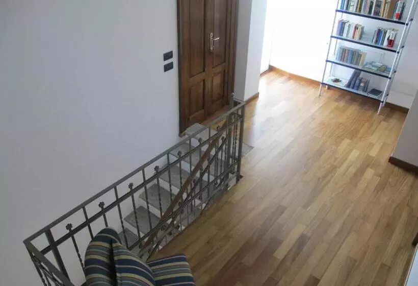 ベッドアンドブレックファースト Villa Emilia