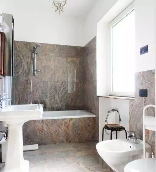 ベッドアンドブレックファースト Villa Emilia