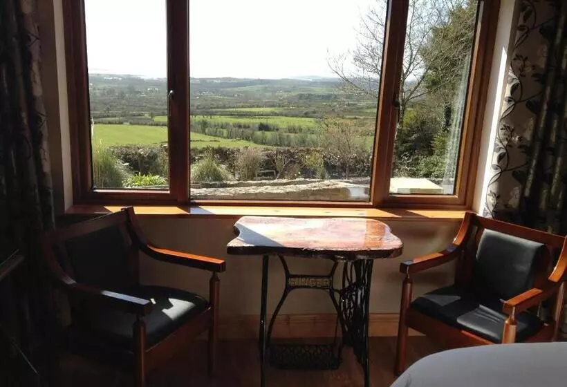Benbulben Farmhouse B&b