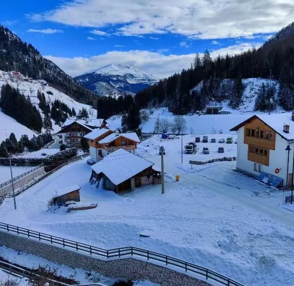 ホテル Albergo Pensione Sport