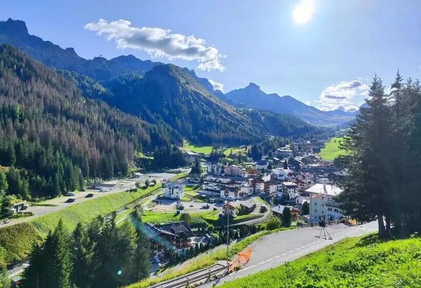 ホテル Albergo Pensione Sport