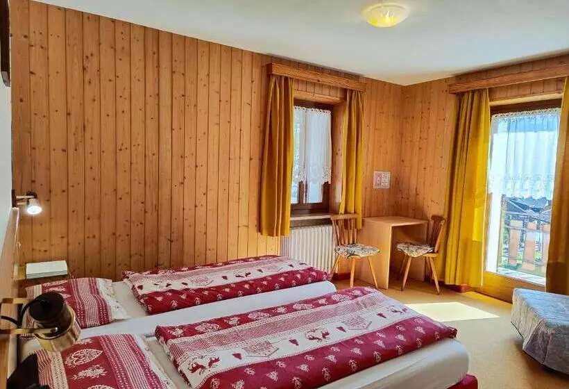ホテル Albergo Pensione Sport