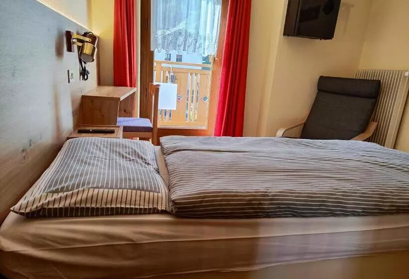 ホテル Albergo Pensione Sport