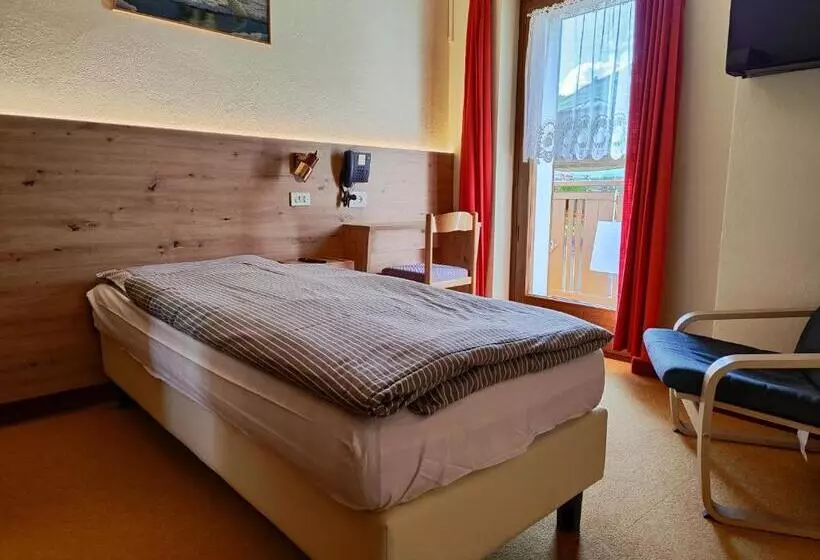 ホテル Albergo Pensione Sport