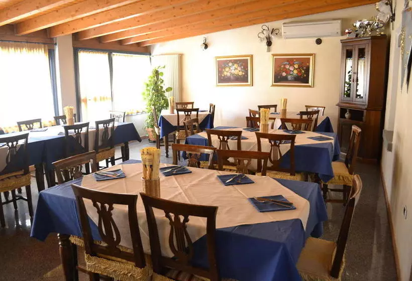 ホテル Albergo Romanì