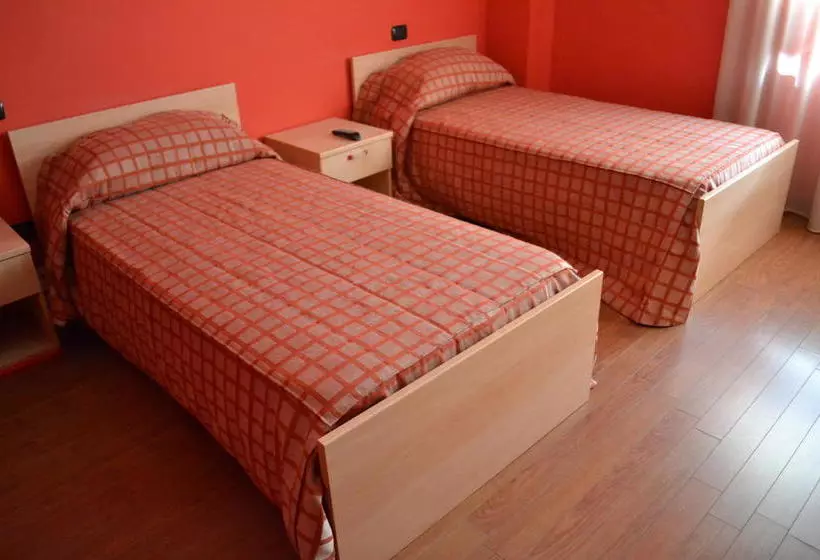 ホテル Albergo Romanì