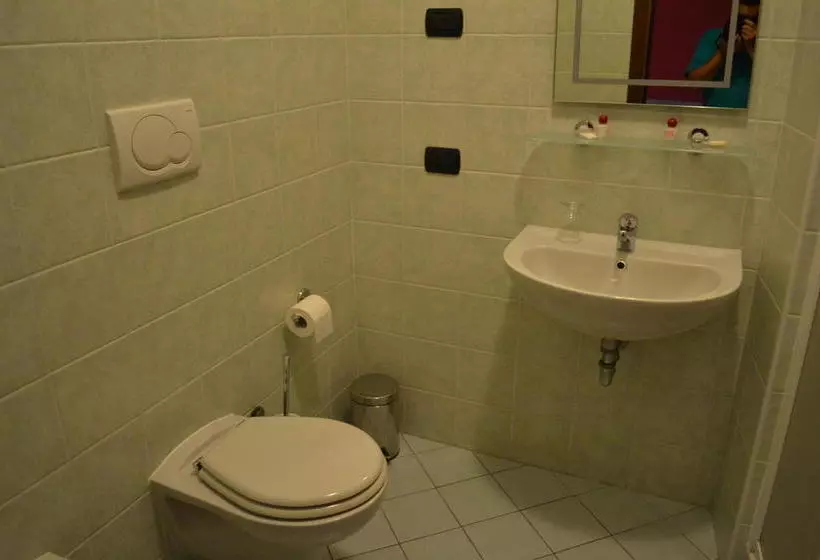 ホテル Albergo Romanì