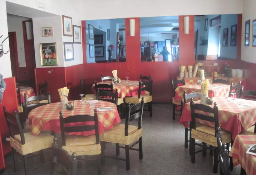 ホテル Albergo Romanì