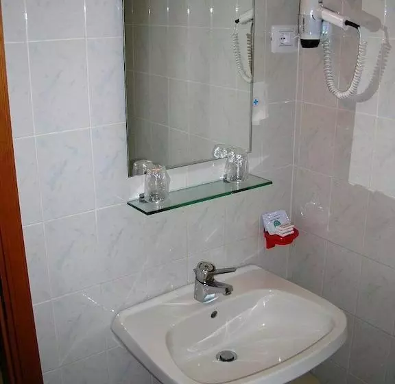 هتل Lieta Oasi