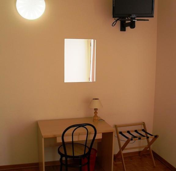 Отель Lieta Oasi