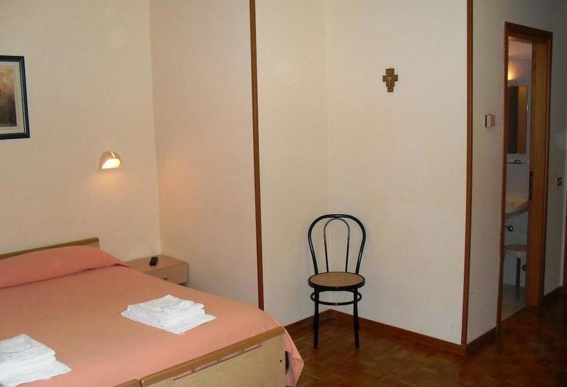 Отель Lieta Oasi