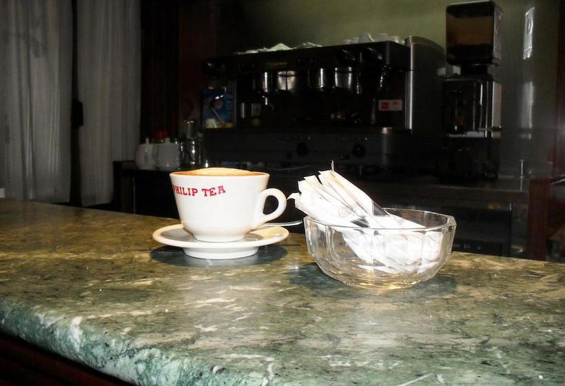 Отель Lieta Oasi