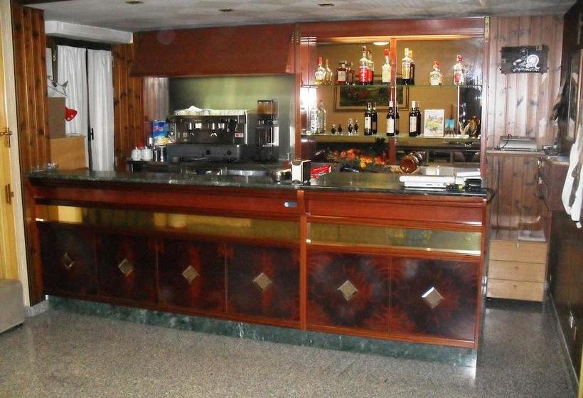 Отель Lieta Oasi