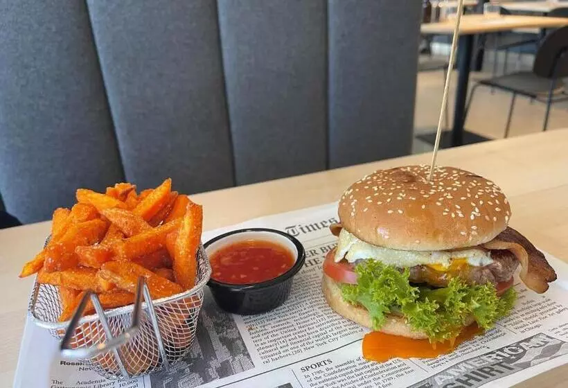 ホテル Restaurant Putzer