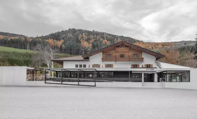 ホテル Restaurant Putzer