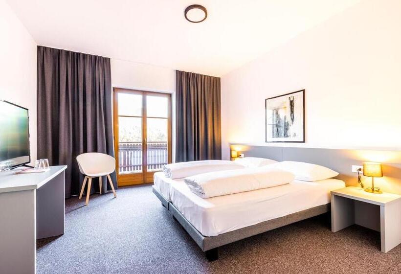 Отель Restaurant Putzer