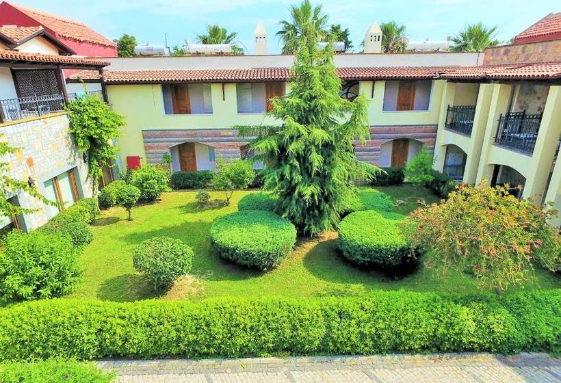 ホテル Tiana Beach Resort