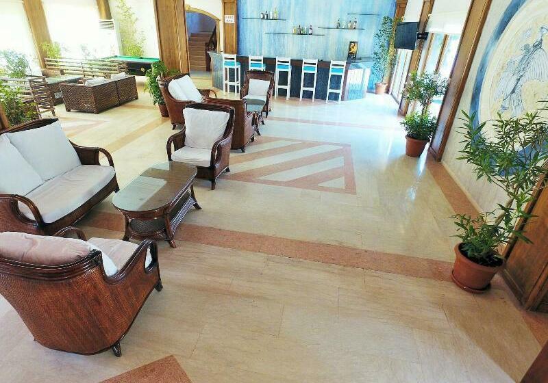 ホテル Tiana Beach Resort