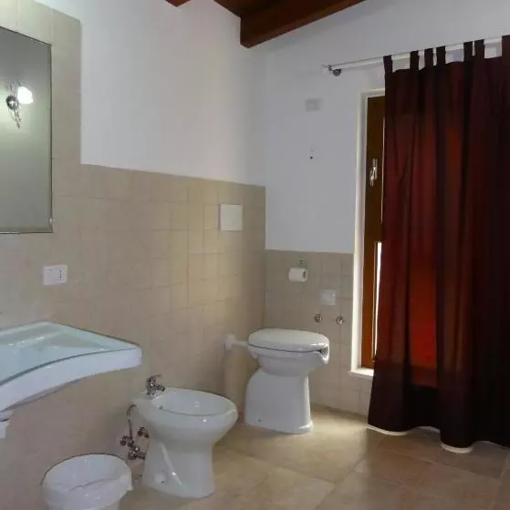 Aamiaismajoitus (B&B) Ape Rossa