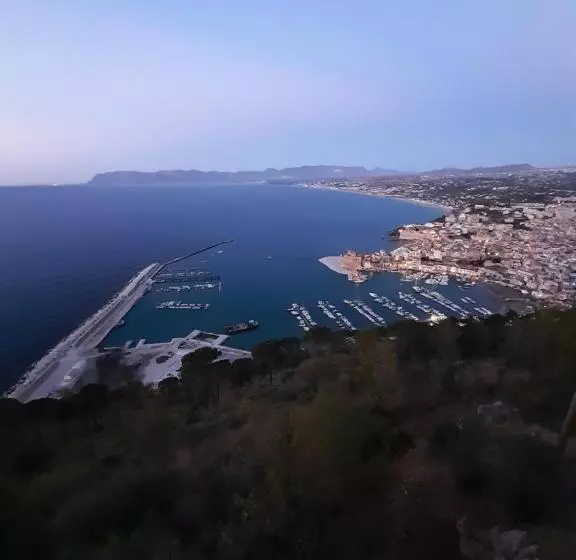 Aamiaismajoitus (B&B) Aziyz Camere