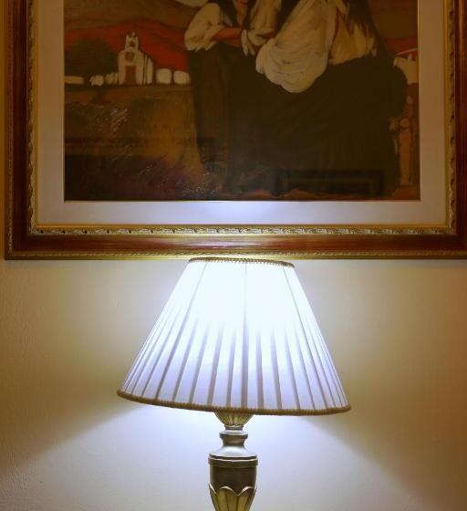 تختخواب و صبحانه Chiaro Di Luna Viale Italia