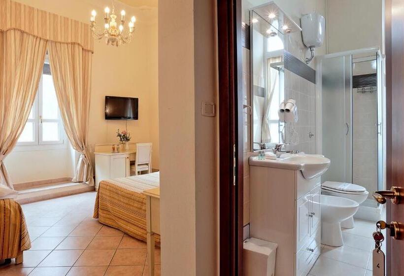 تختخواب و صبحانه Chiaro Di Luna Viale Italia