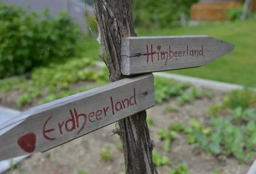 Aamiaismajoitus (B&B) Haus Lasaun