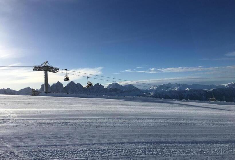 مبيت وإفطار Haus Lasaun