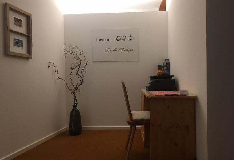 مبيت وإفطار Haus Lasaun