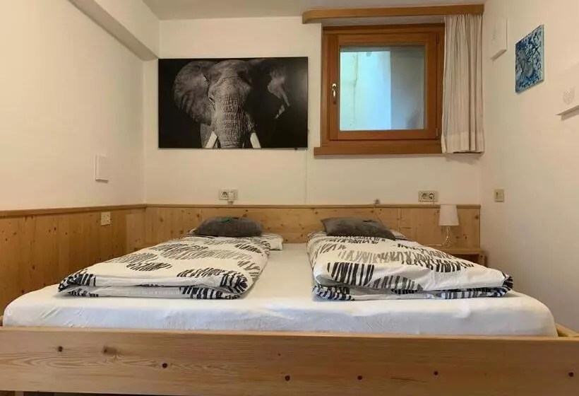 Aamiaismajoitus (B&B) Haus Lasaun