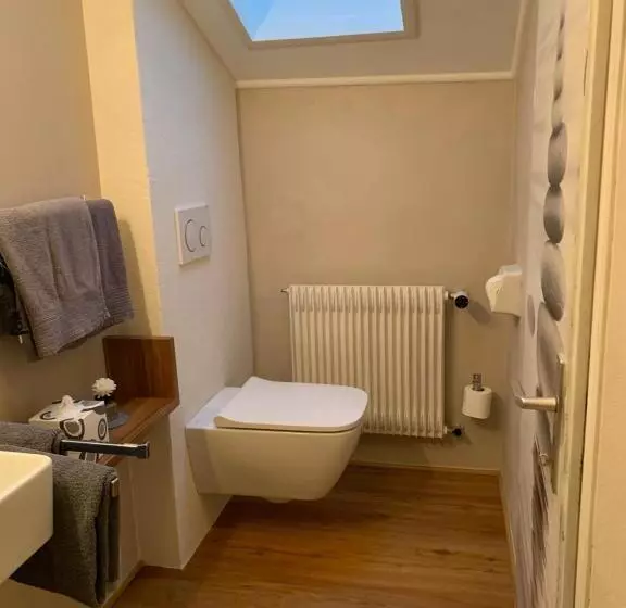 Aamiaismajoitus (B&B) Haus Lasaun