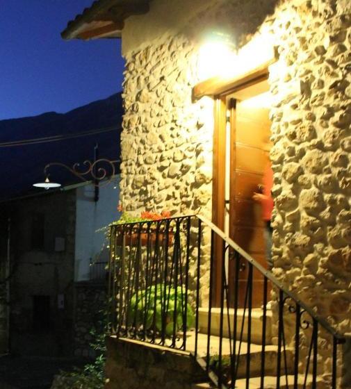 민박 Le Pagliare Del Gran Sasso