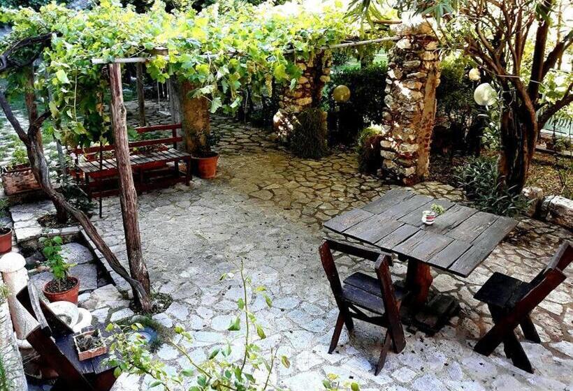 住宿加早餐 Pietrantica