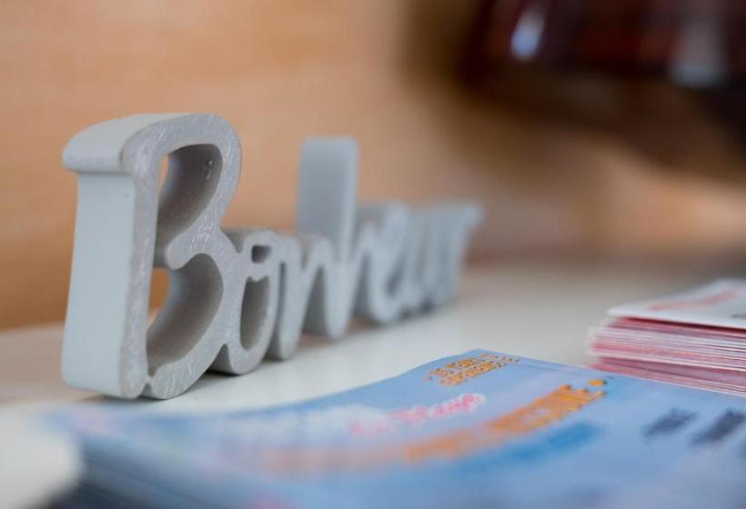 בית מלון כפרי Flores