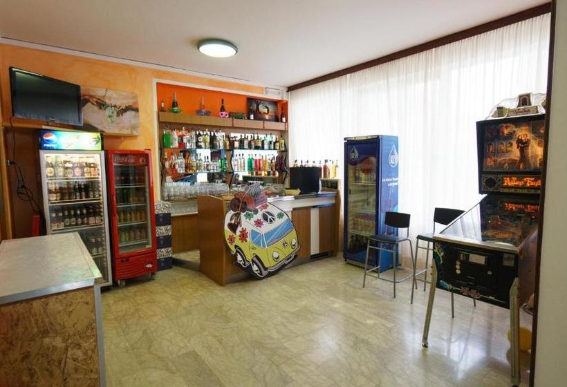 בית מלון כפרי Flores